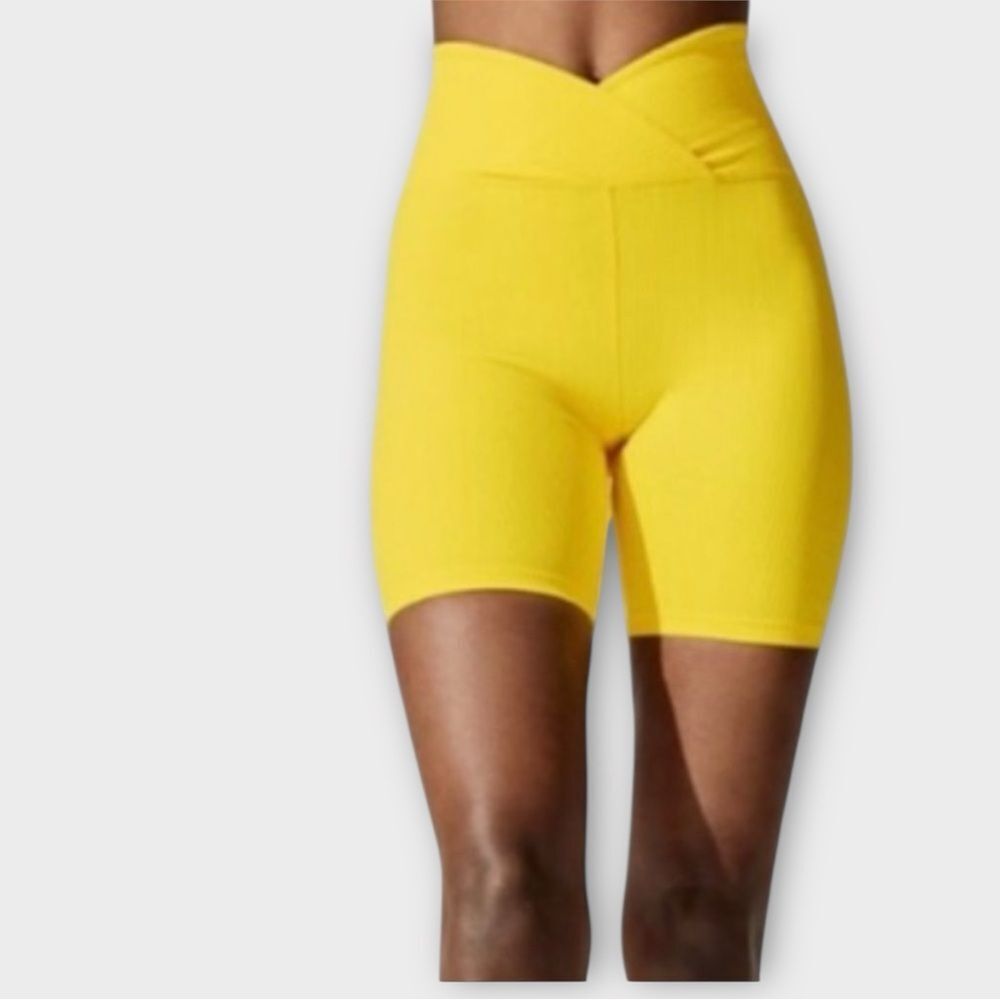 YEAR OF OURS V Waist Biker Short in Lemon Yellow Women’s Size M NWT